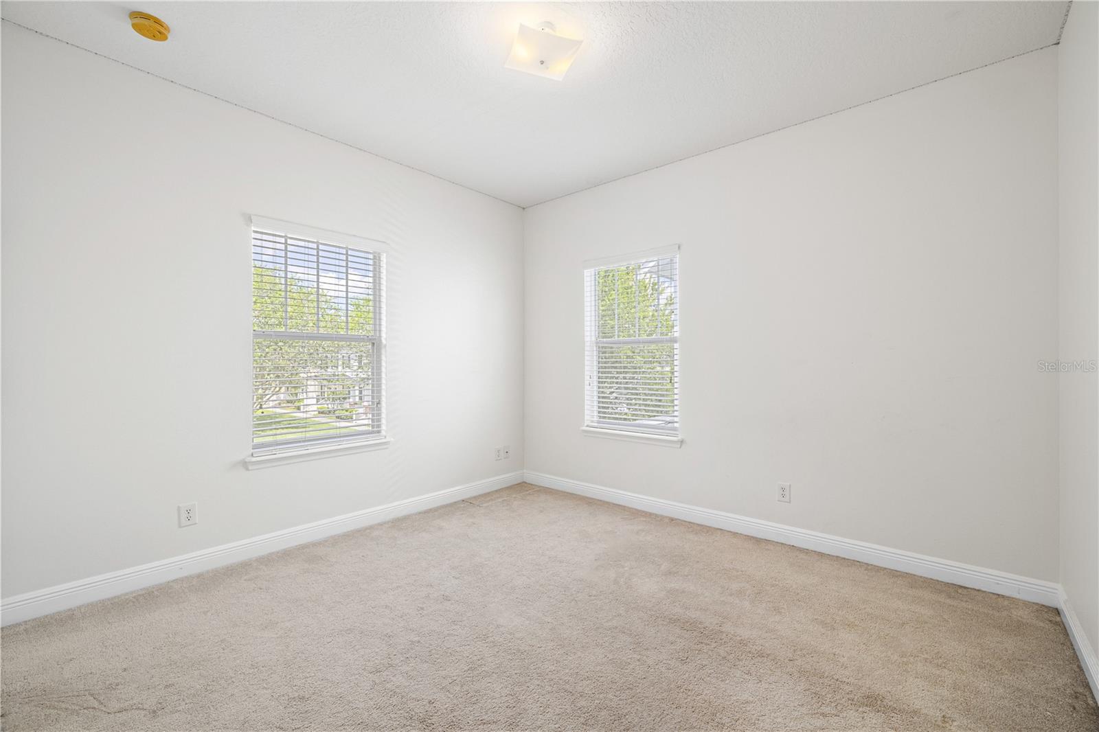 Listing photo id 51 for 5338 Ardsdale Lane