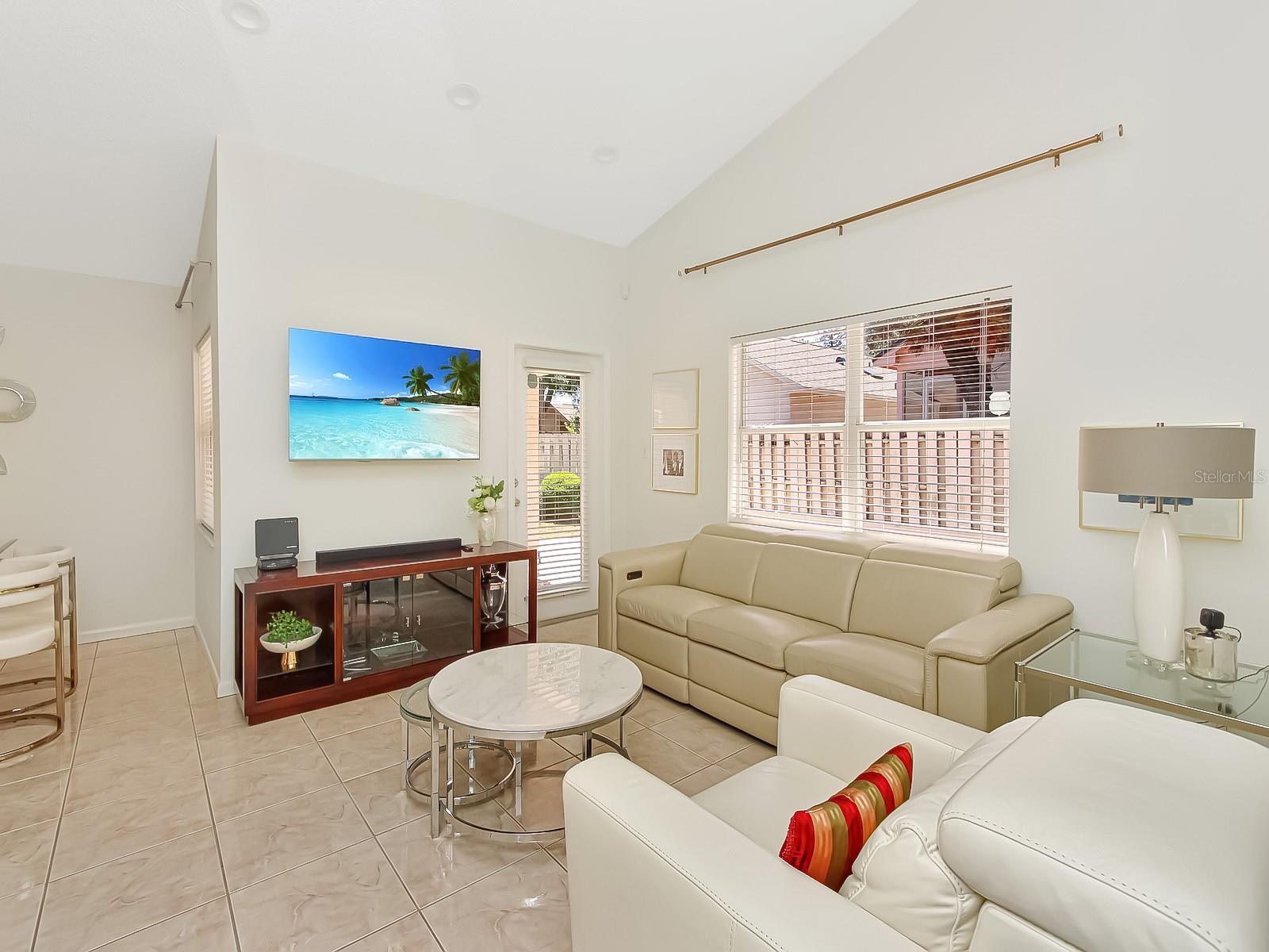 Image 14 of 45 For 4122 Tunitas Court