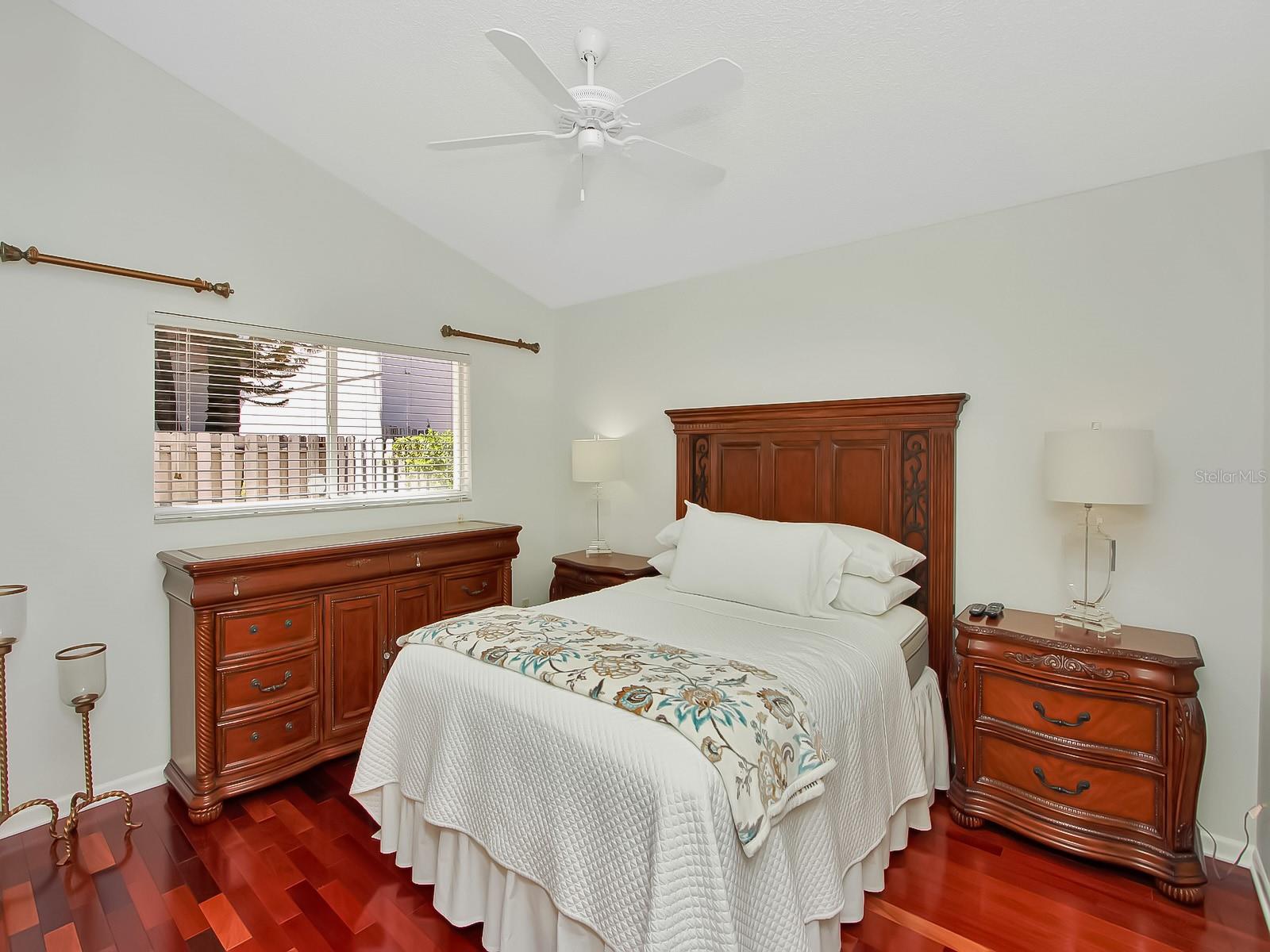 Image 17 of 45 For 4122 Tunitas Court