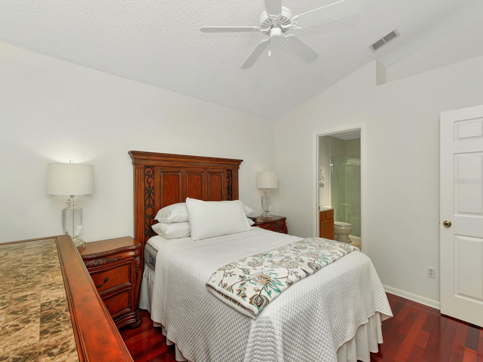 Image 18 of 45 For 4122 Tunitas Court