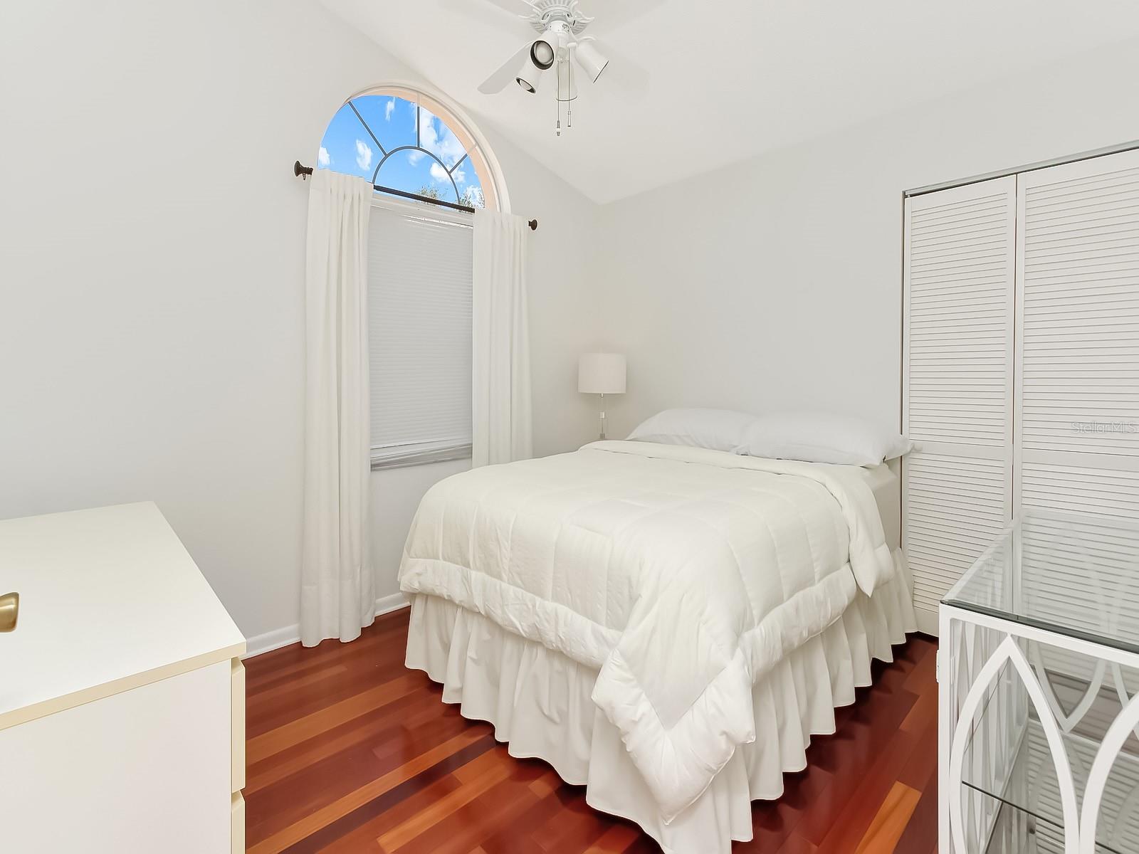 Image 22 of 45 For 4122 Tunitas Court