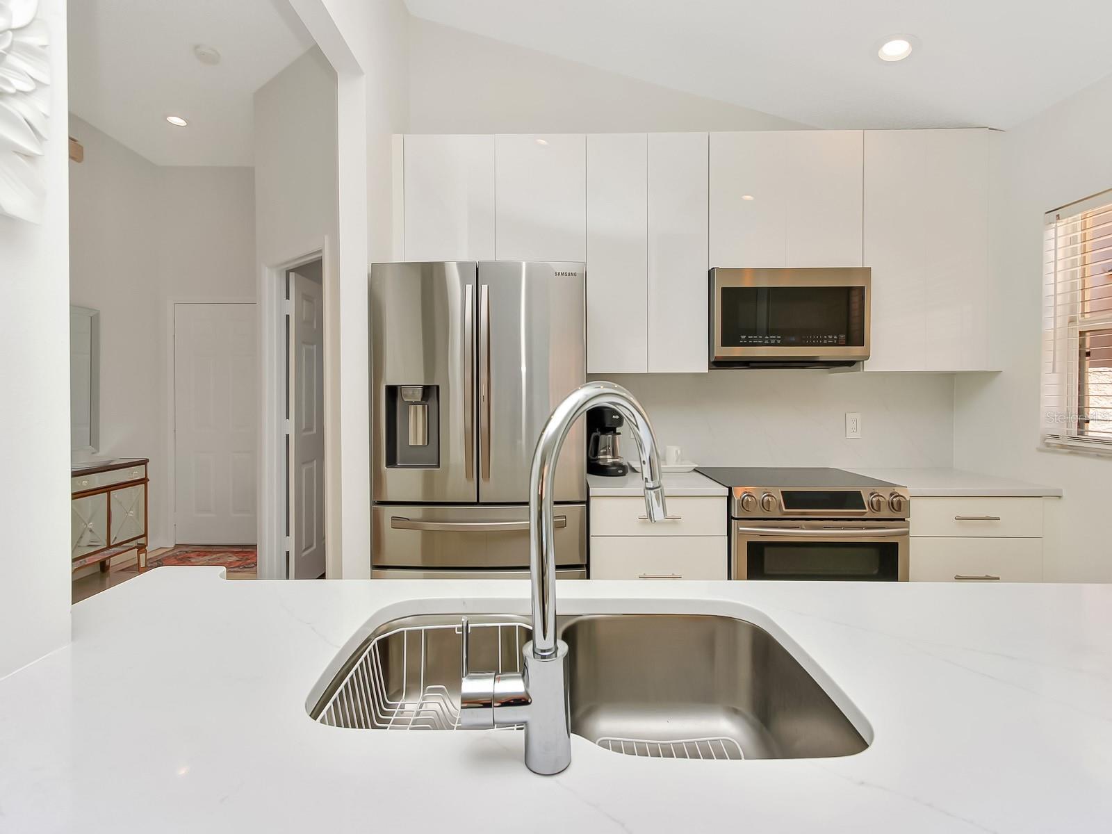 Image 6 of 45 For 4122 Tunitas Court