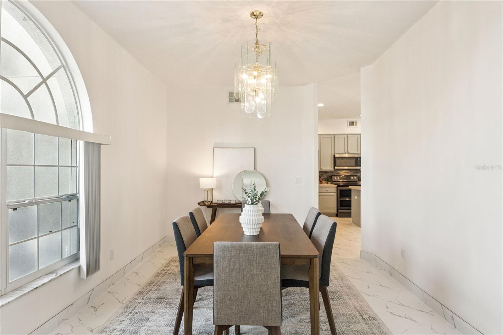 Image 13 of 52 For 2205 Wintermere Pointe Drive