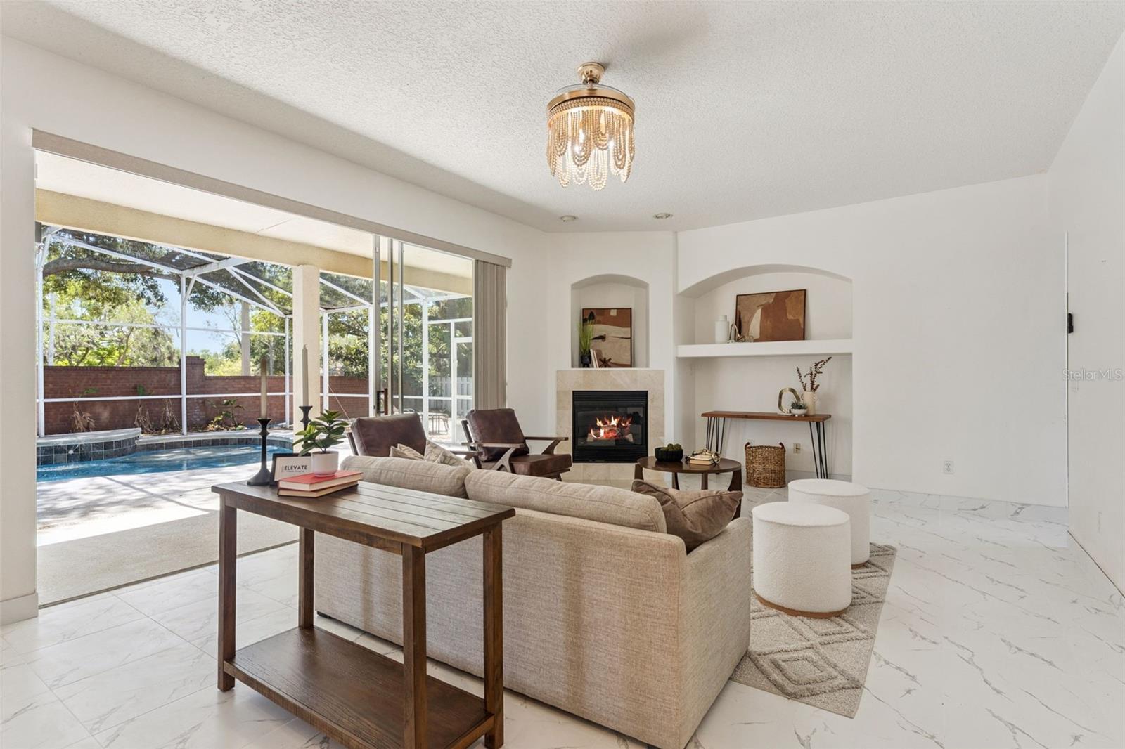 Image 16 of 52 For 2205 Wintermere Pointe Drive