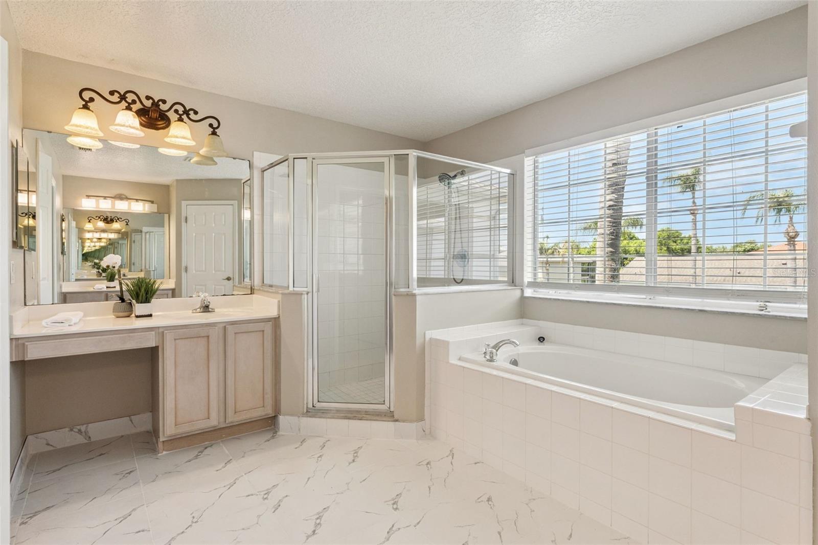 Image 32 of 52 For 2205 Wintermere Pointe Drive