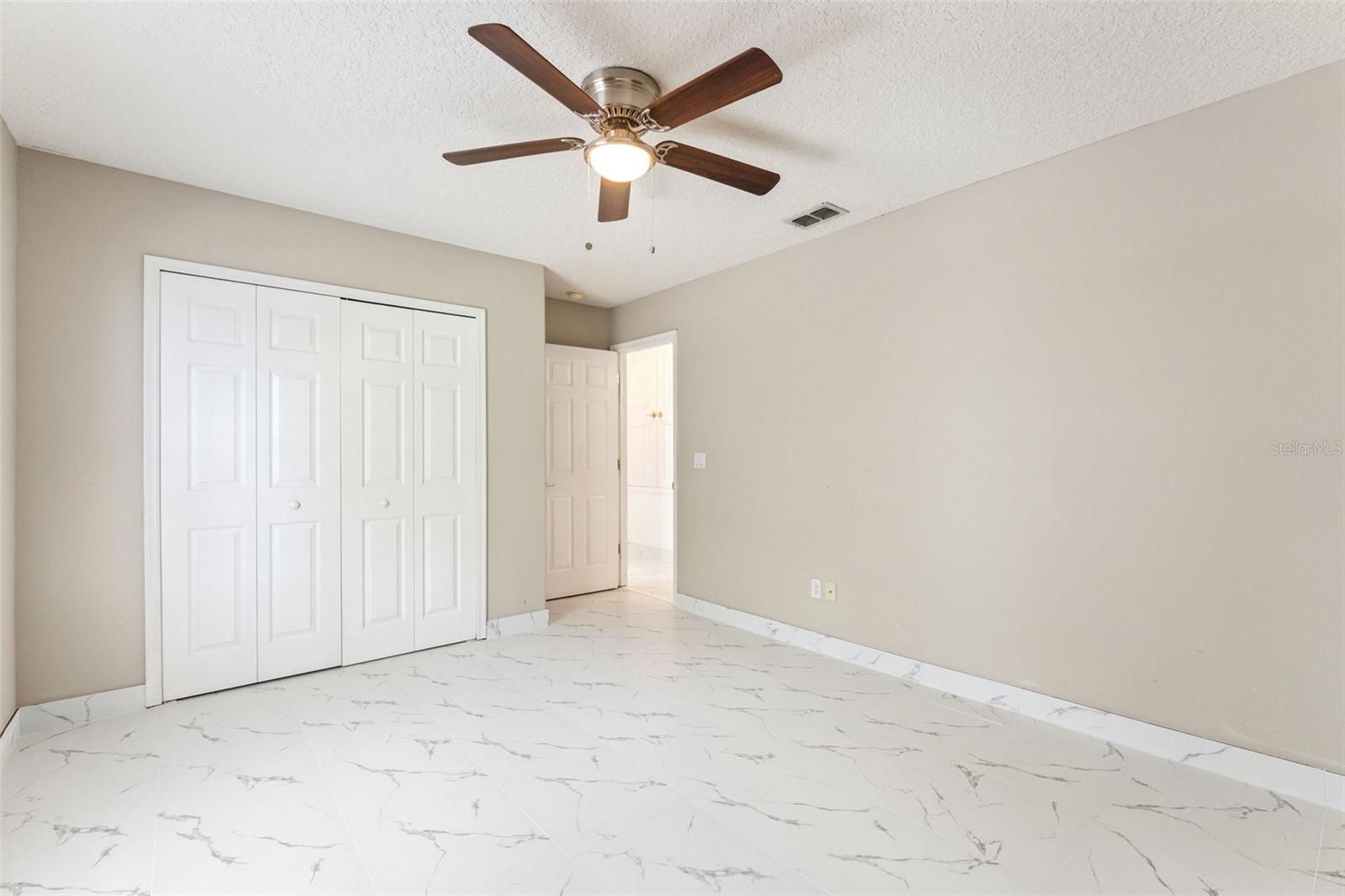 Image 36 of 52 For 2205 Wintermere Pointe Drive