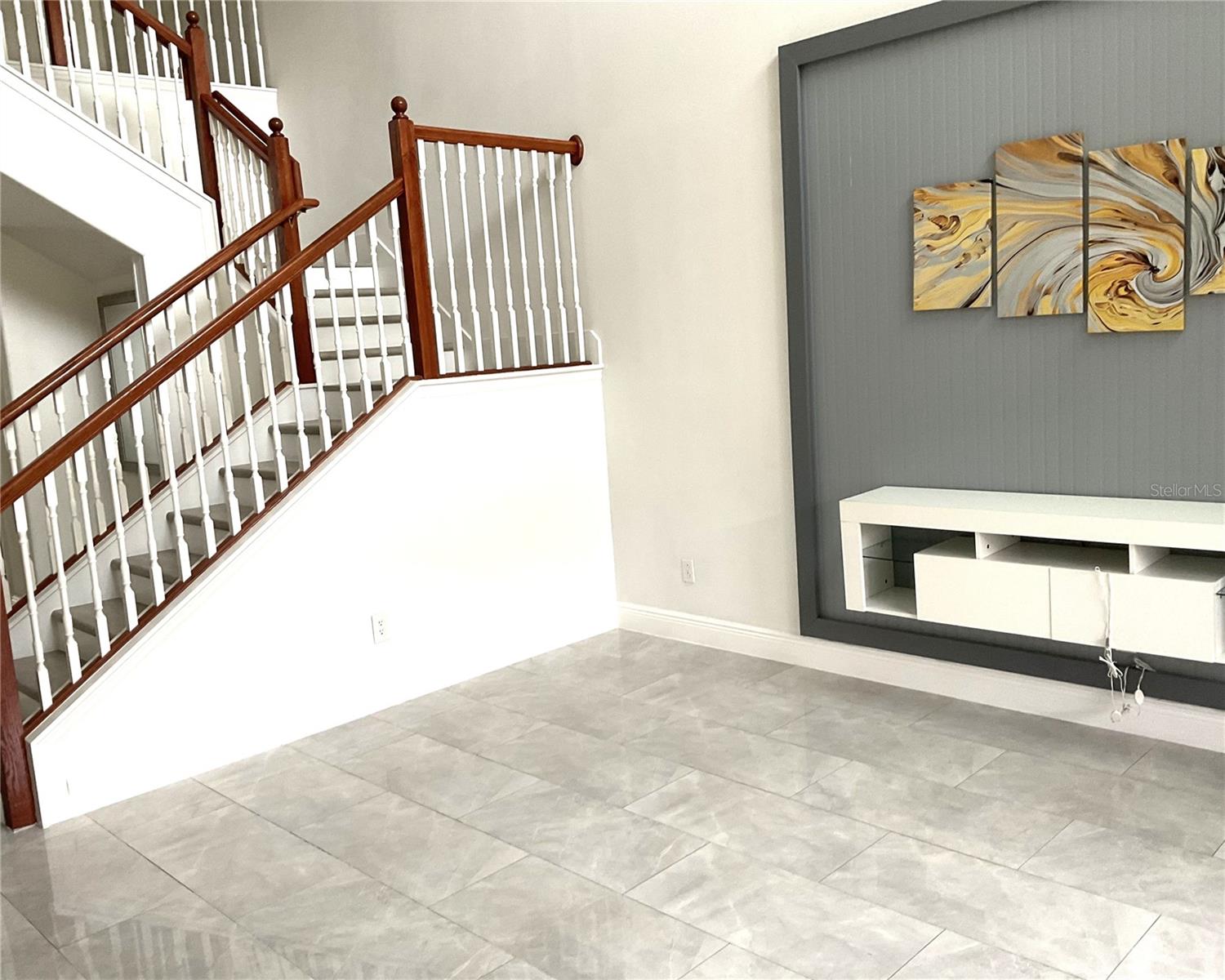 Image 8 of 18 For 10134 Willow Grove Court