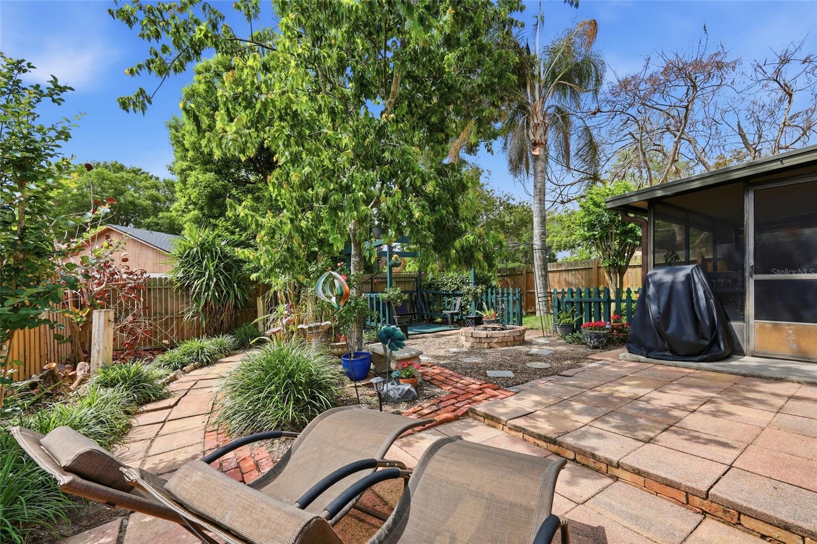 Image 17 of 18 For 993 Wildflower Way