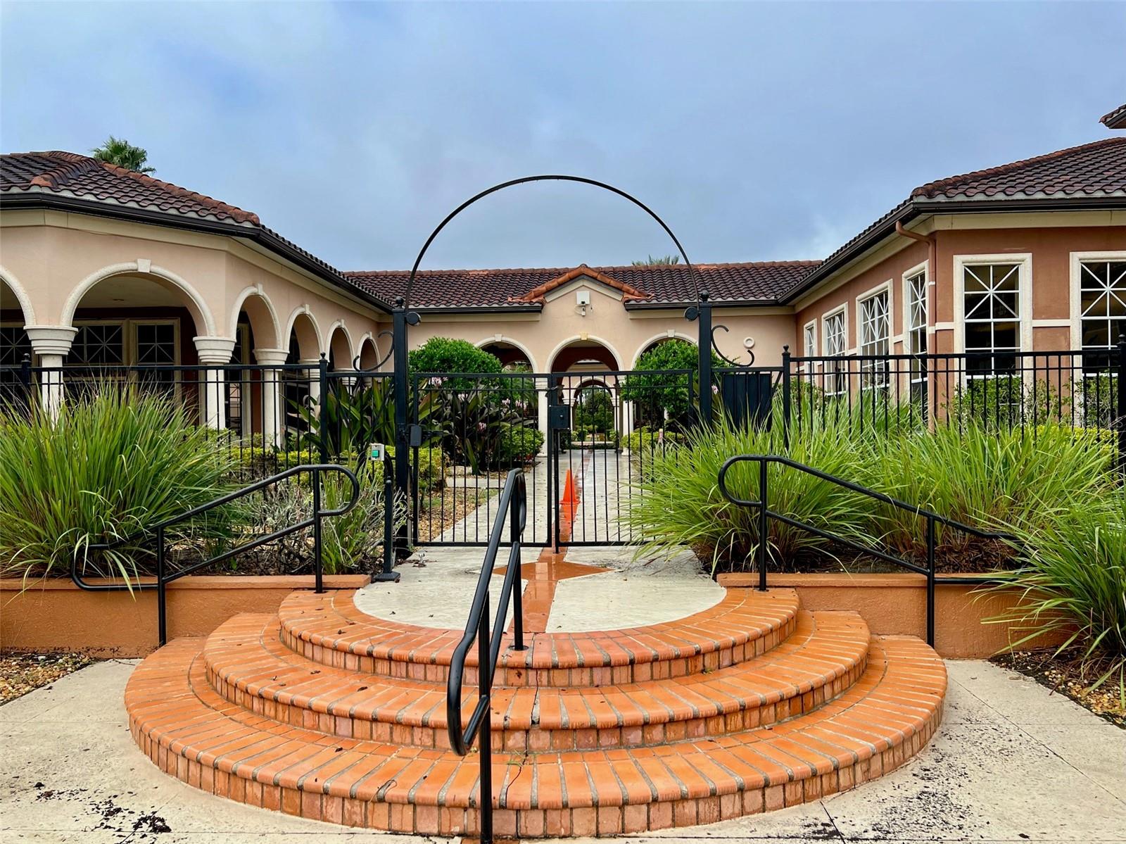 Image 16 of 22 For 5578 Metrowest Boulevard 1-302