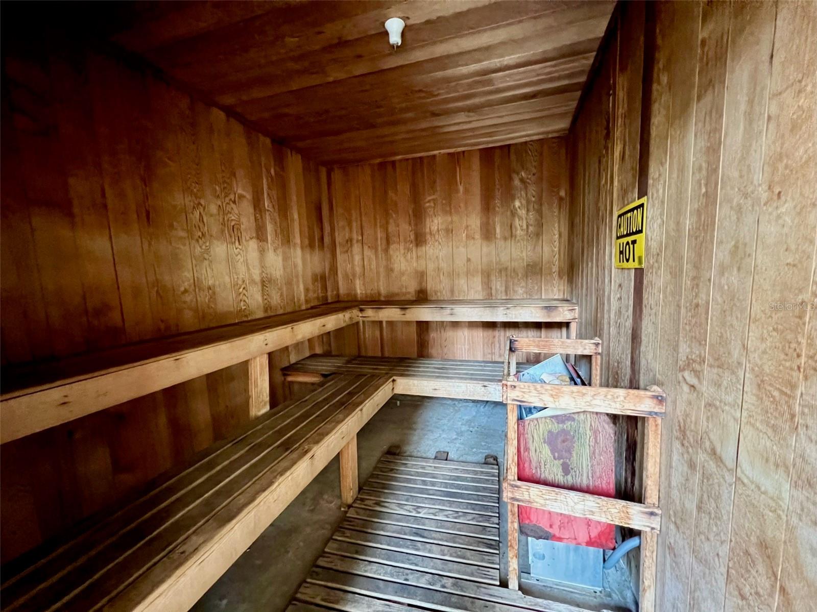 Image 18 of 22 For 5578 Metrowest Boulevard 1-302