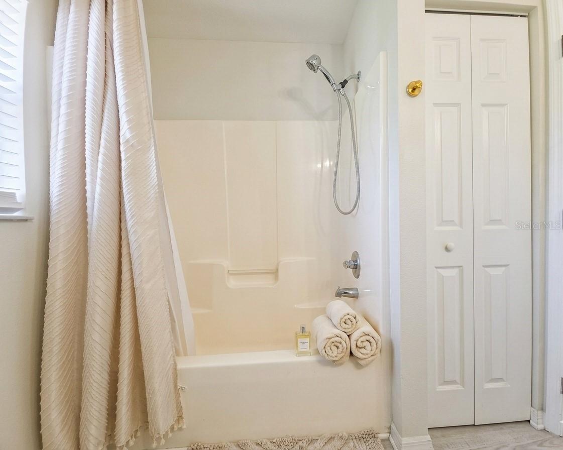 Image 11 of 21 For 16075 16th Terrace