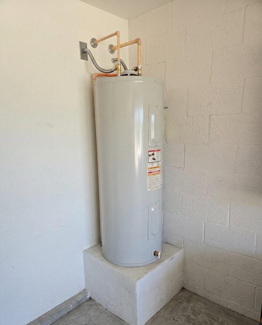 Image 17 of 21 For 16075 16th Terrace