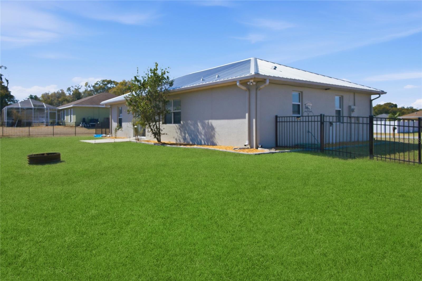 Image 19 of 21 For 16075 16th Terrace