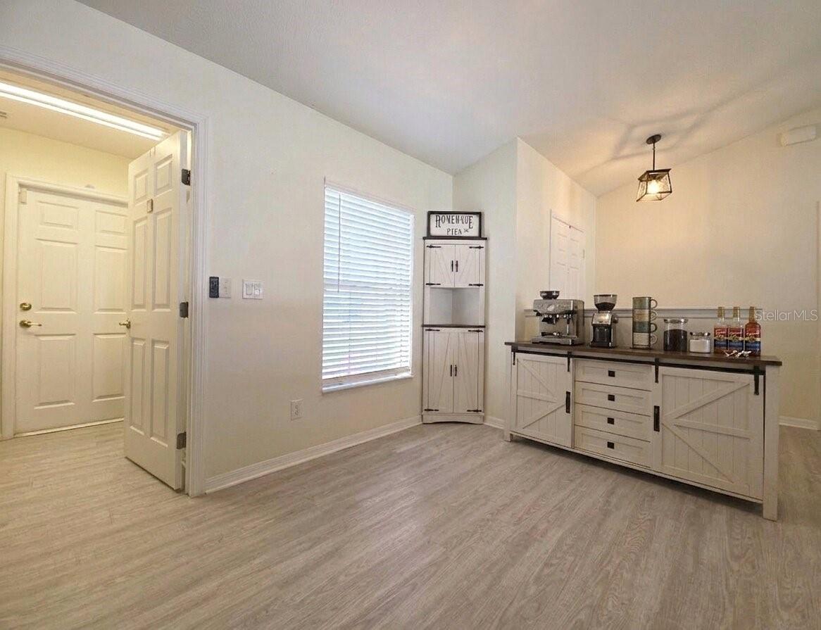 Image 8 of 21 For 16075 16th Terrace