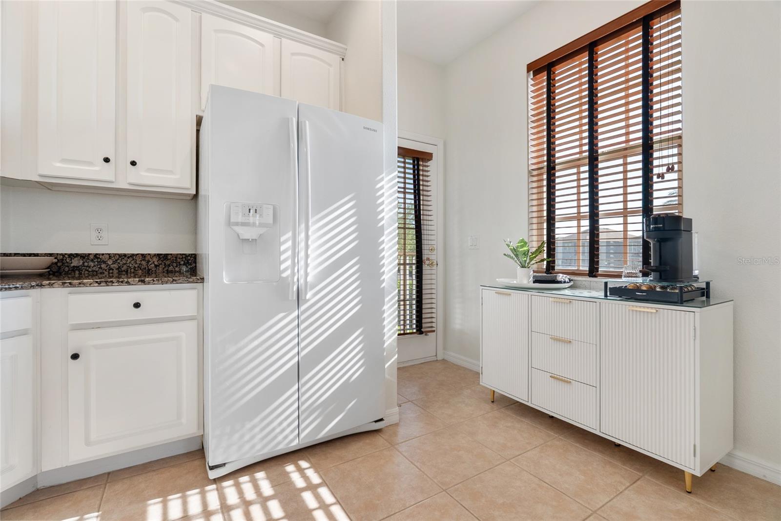 Image 12 of 39 For 13415 Fountainbleau Drive 5-6