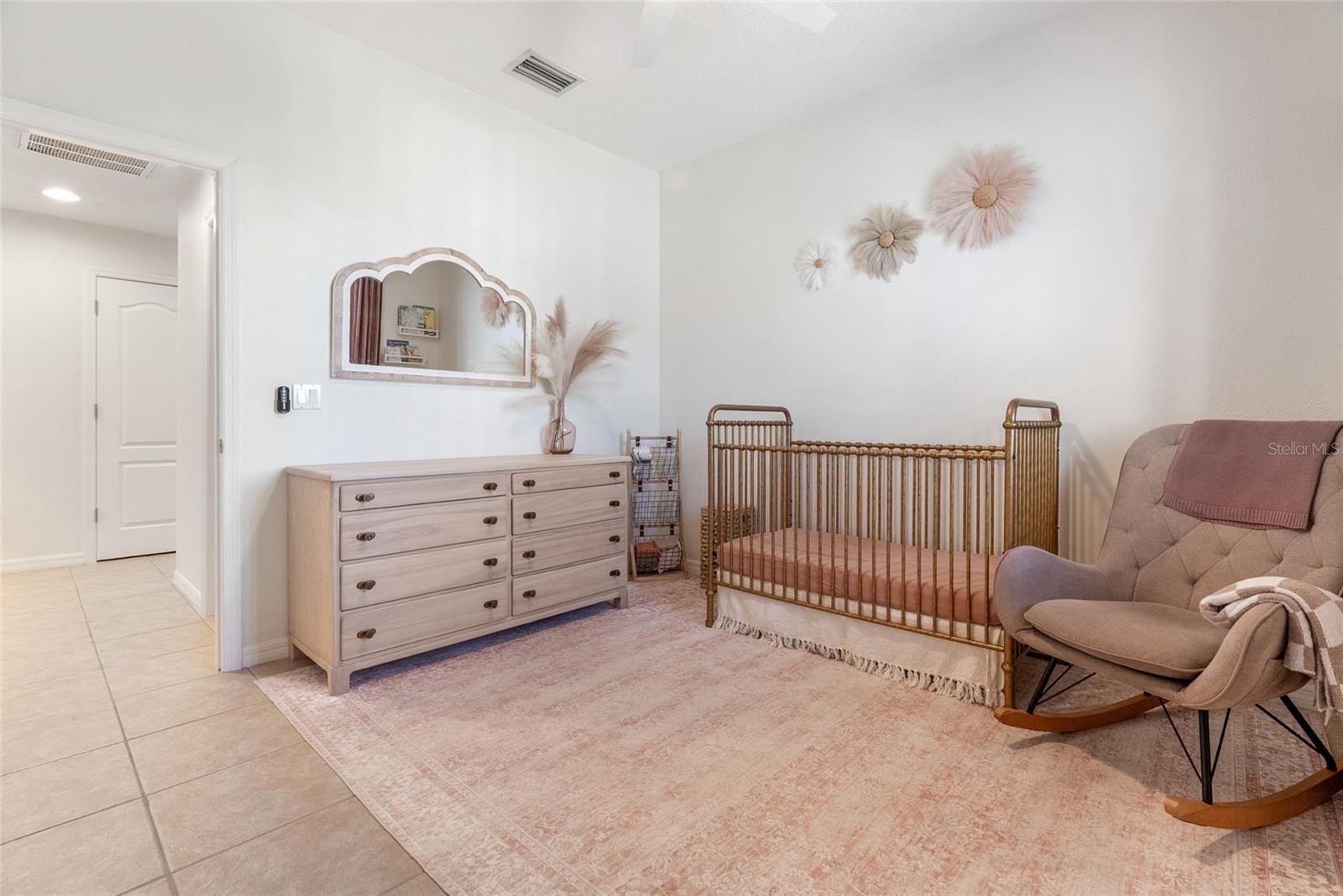 Image 25 of 39 For 13415 Fountainbleau Drive 5-6