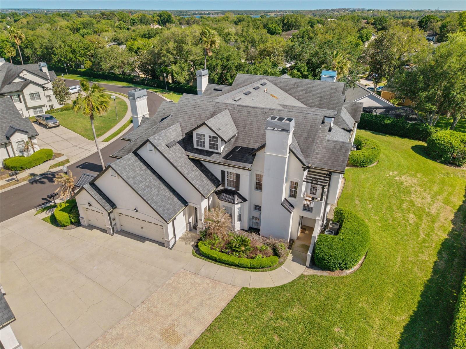 Image 32 of 39 For 13415 Fountainbleau Drive 5-6