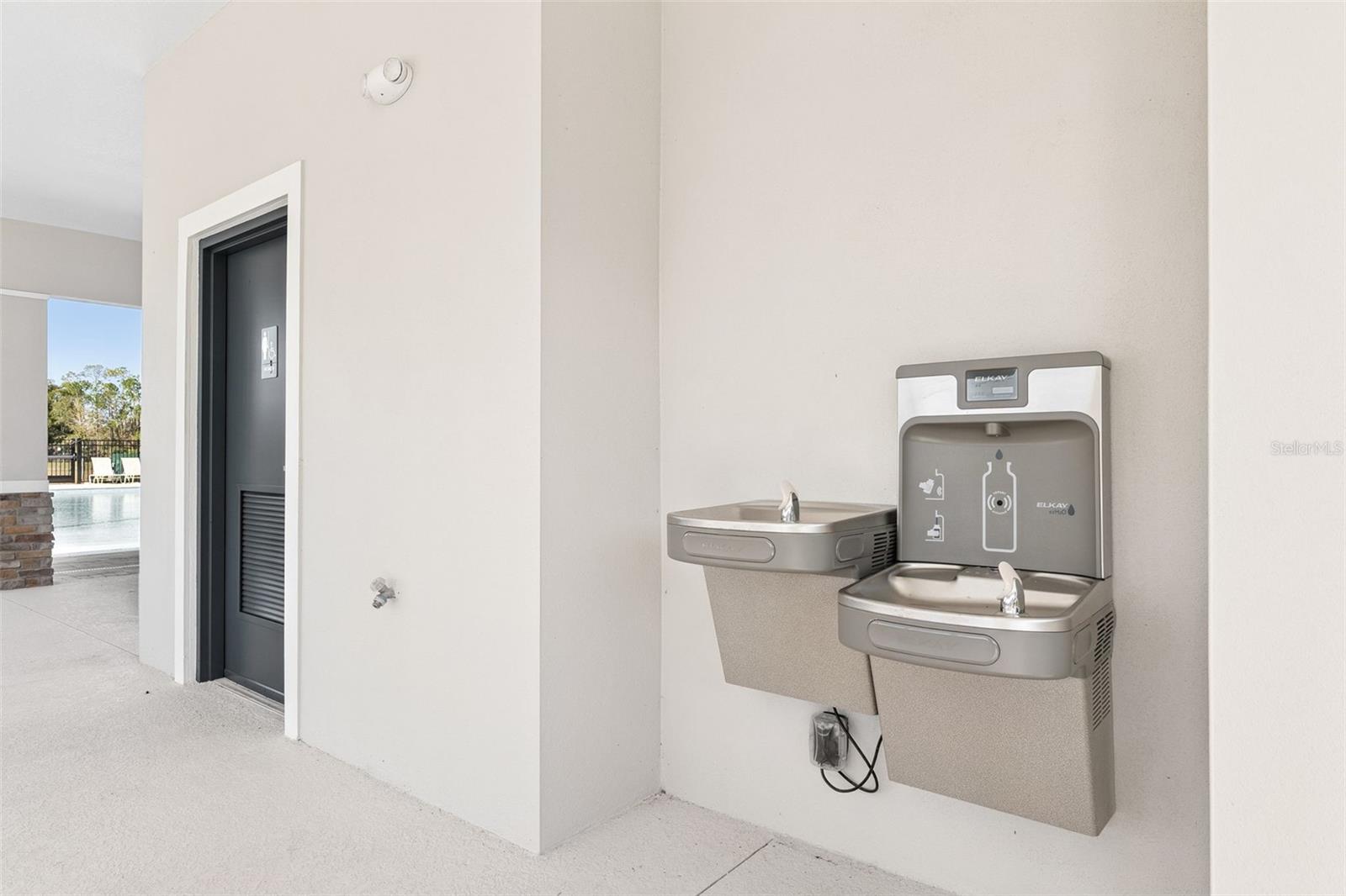 Image 21 of 41 For 992 Champion Rdg Drive