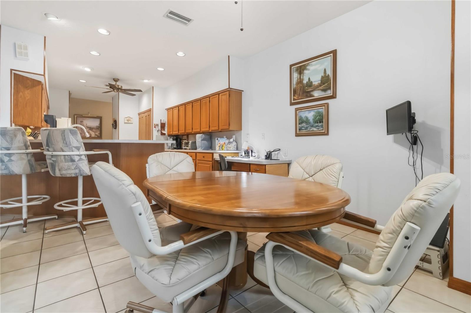 Image 15 of 40 For 2620 Toups Trail