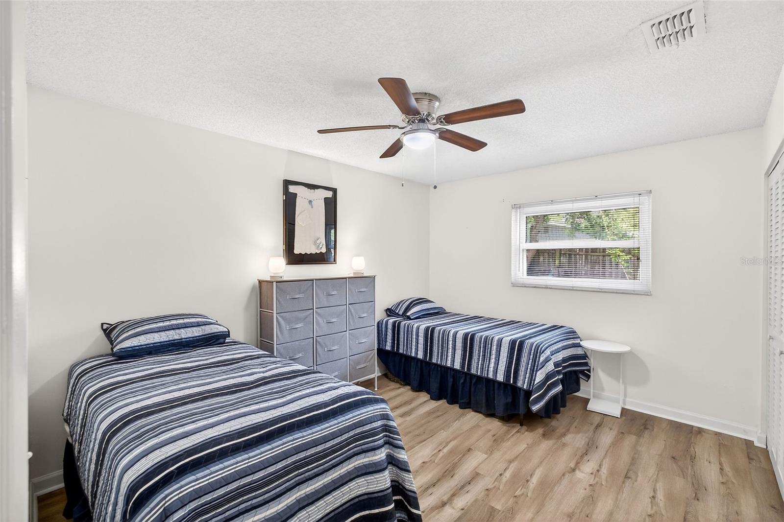 Image 13 of 37 For 2225 Winter Woods Boulevard