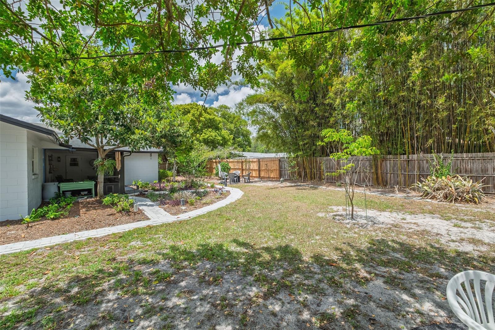 Image 18 of 37 For 2225 Winter Woods Boulevard
