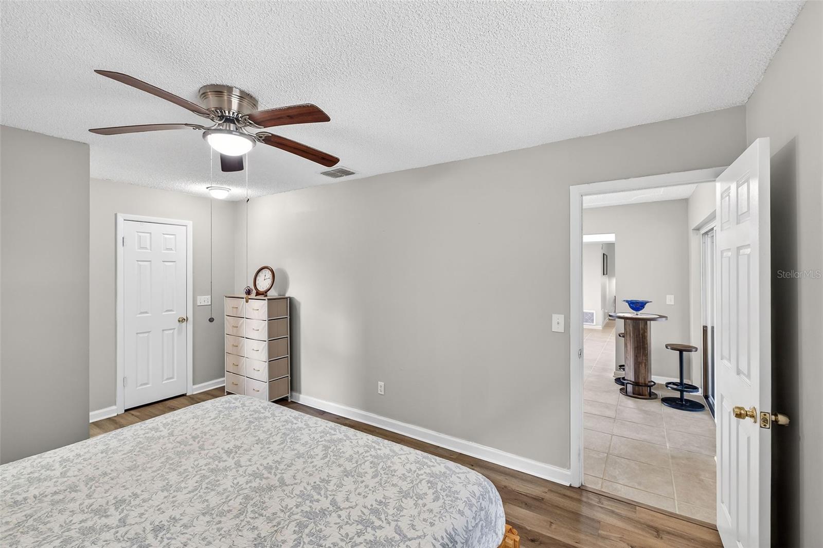 Image 29 of 37 For 2225 Winter Woods Boulevard