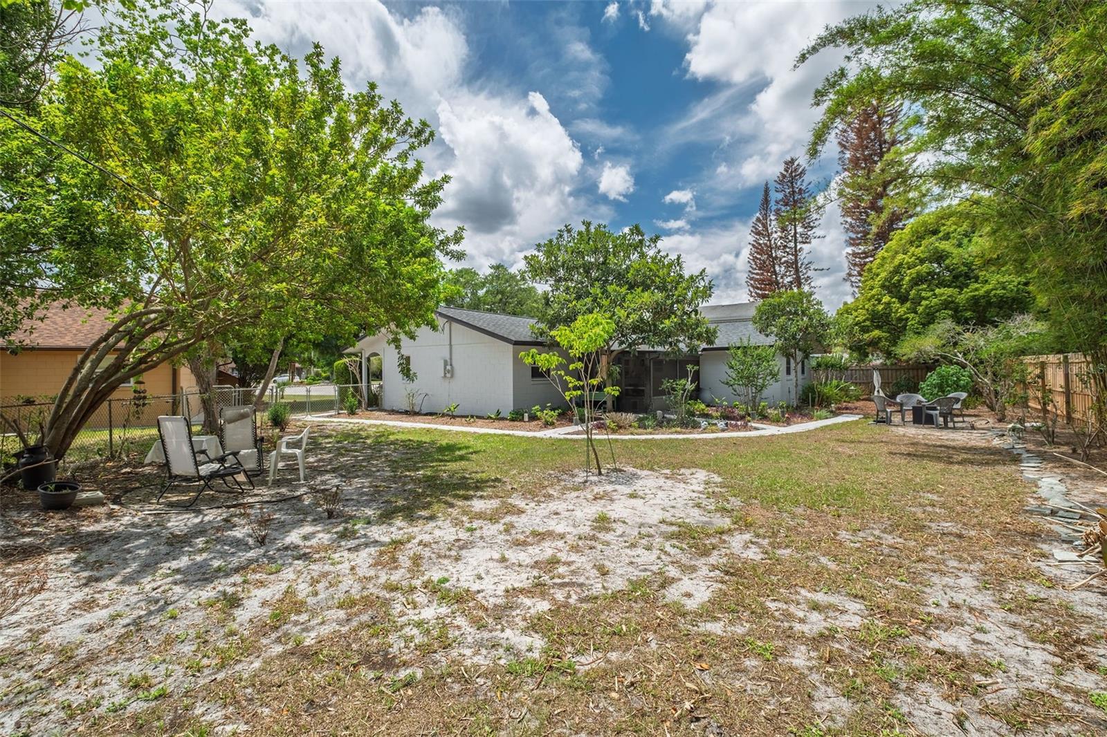 Image 36 of 37 For 2225 Winter Woods Boulevard