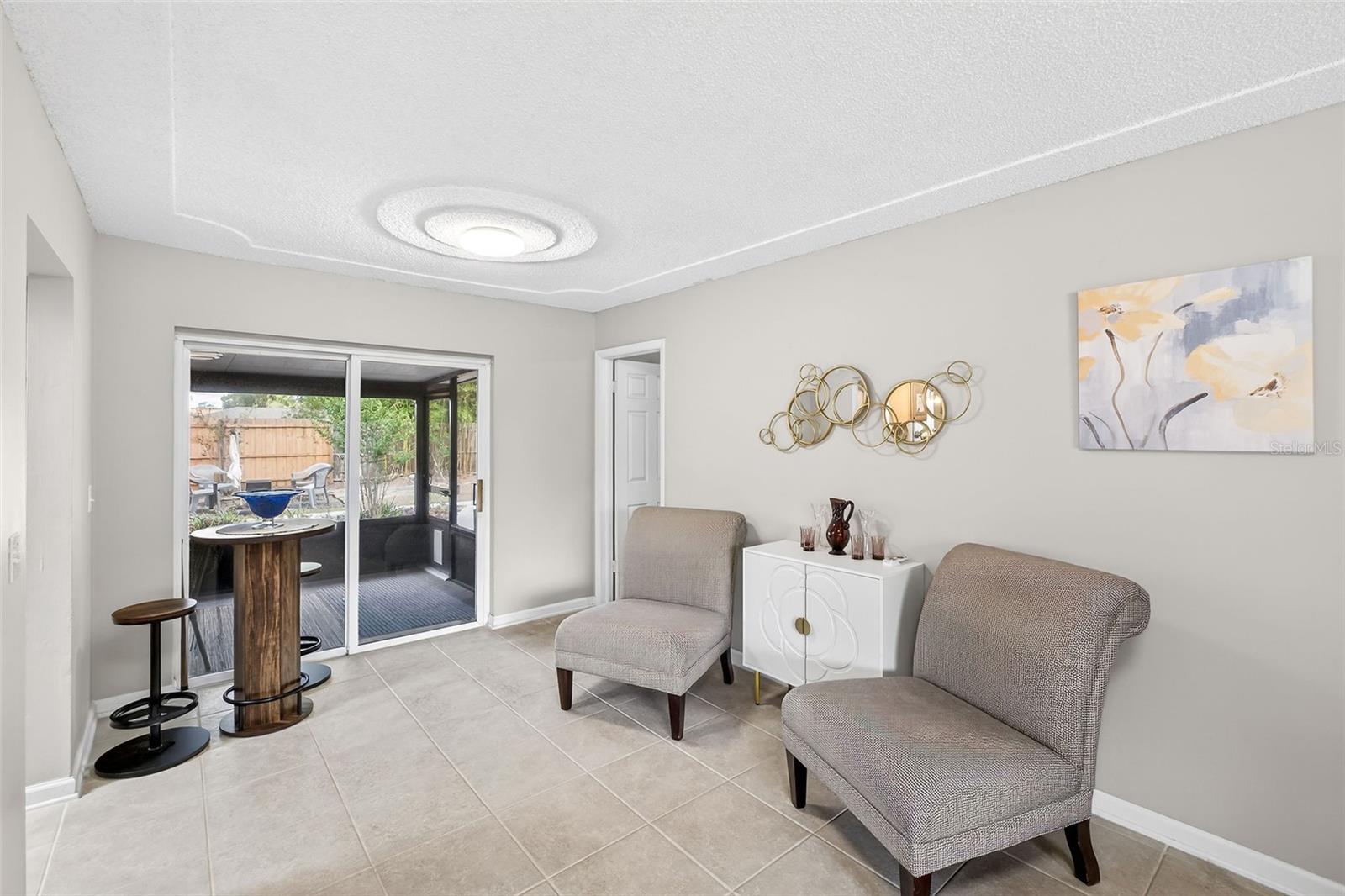 Image 4 of 37 For 2225 Winter Woods Boulevard