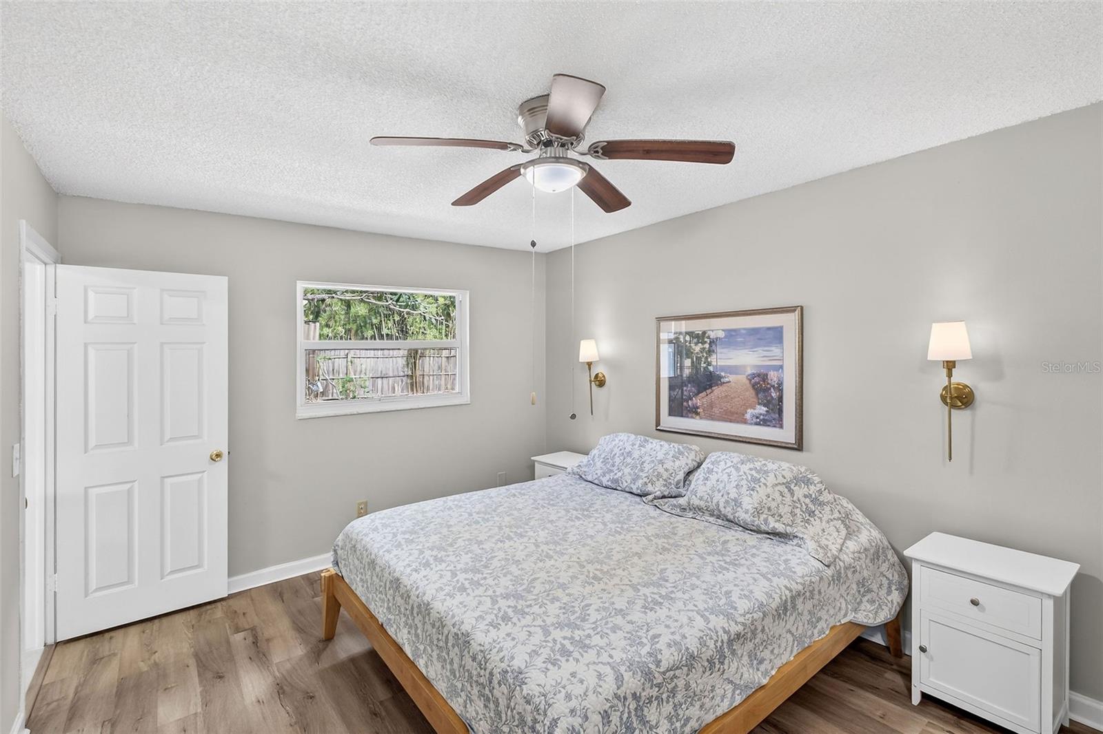 Image 6 of 37 For 2225 Winter Woods Boulevard