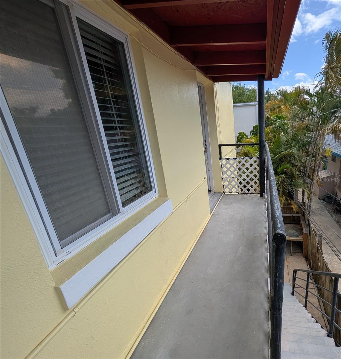 Image 10 of 12 For 520 11th Avenue N 3