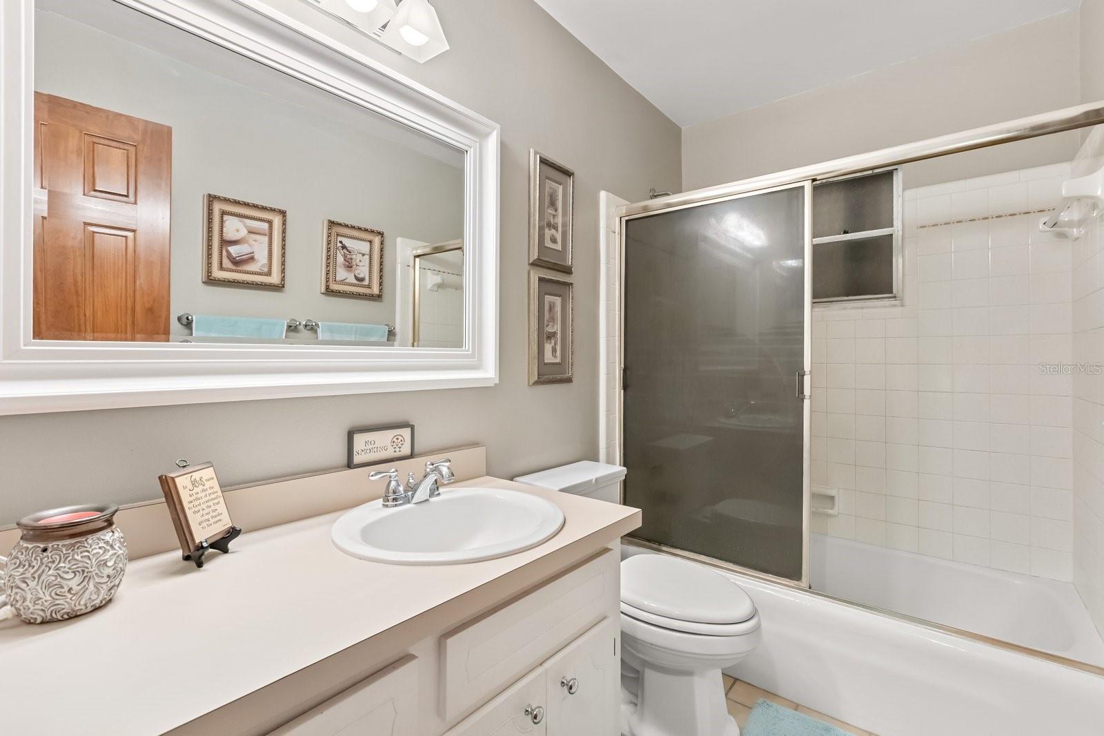 Image 14 of 20 For 4925 Hoperita Street