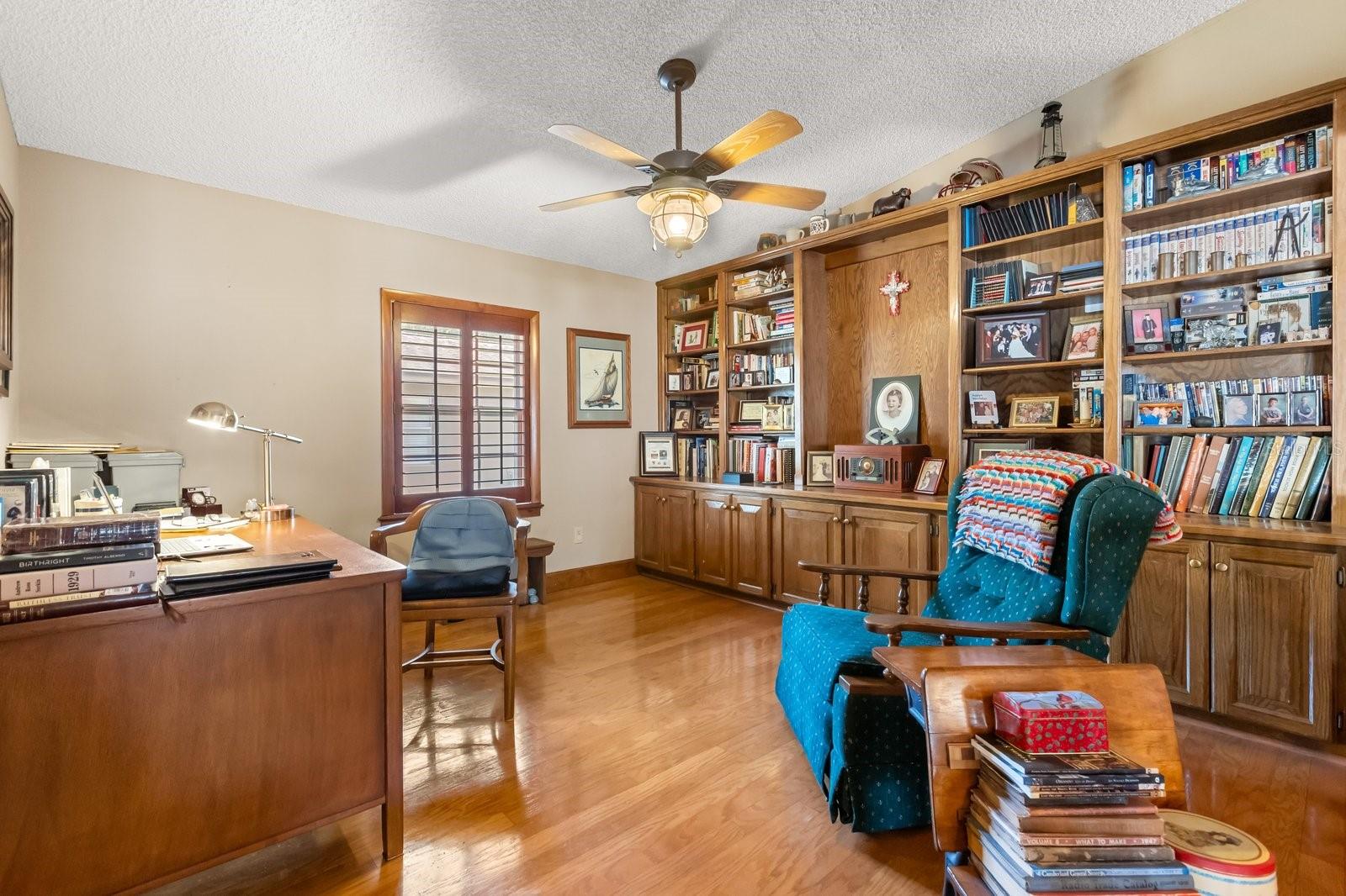 Image 5 of 20 For 4925 Hoperita Street