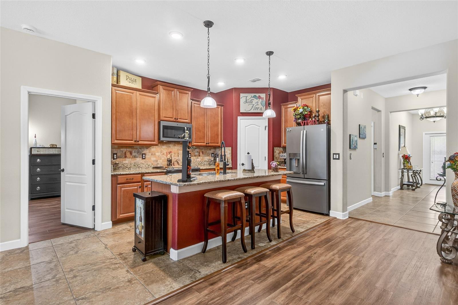 Image 17 of 41 For 2202 Romanum Drive