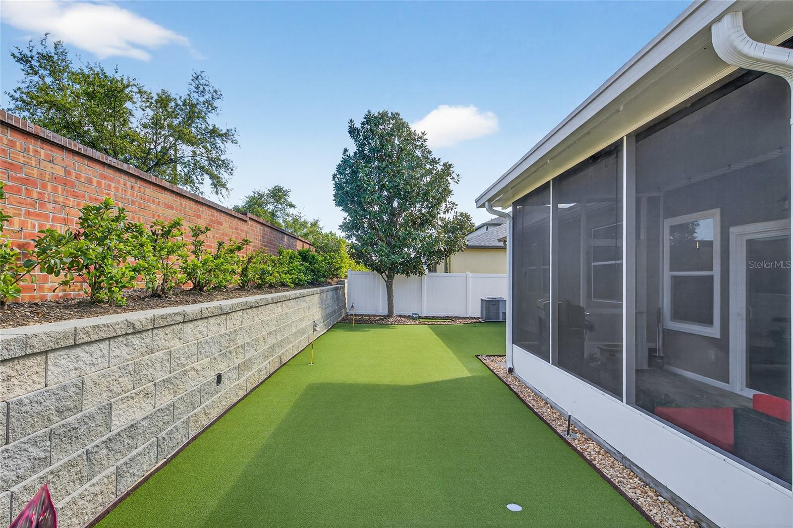 Image 38 of 41 For 2202 Romanum Drive