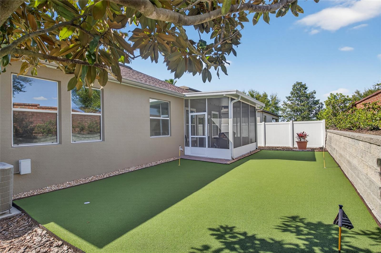 Image 40 of 41 For 2202 Romanum Drive