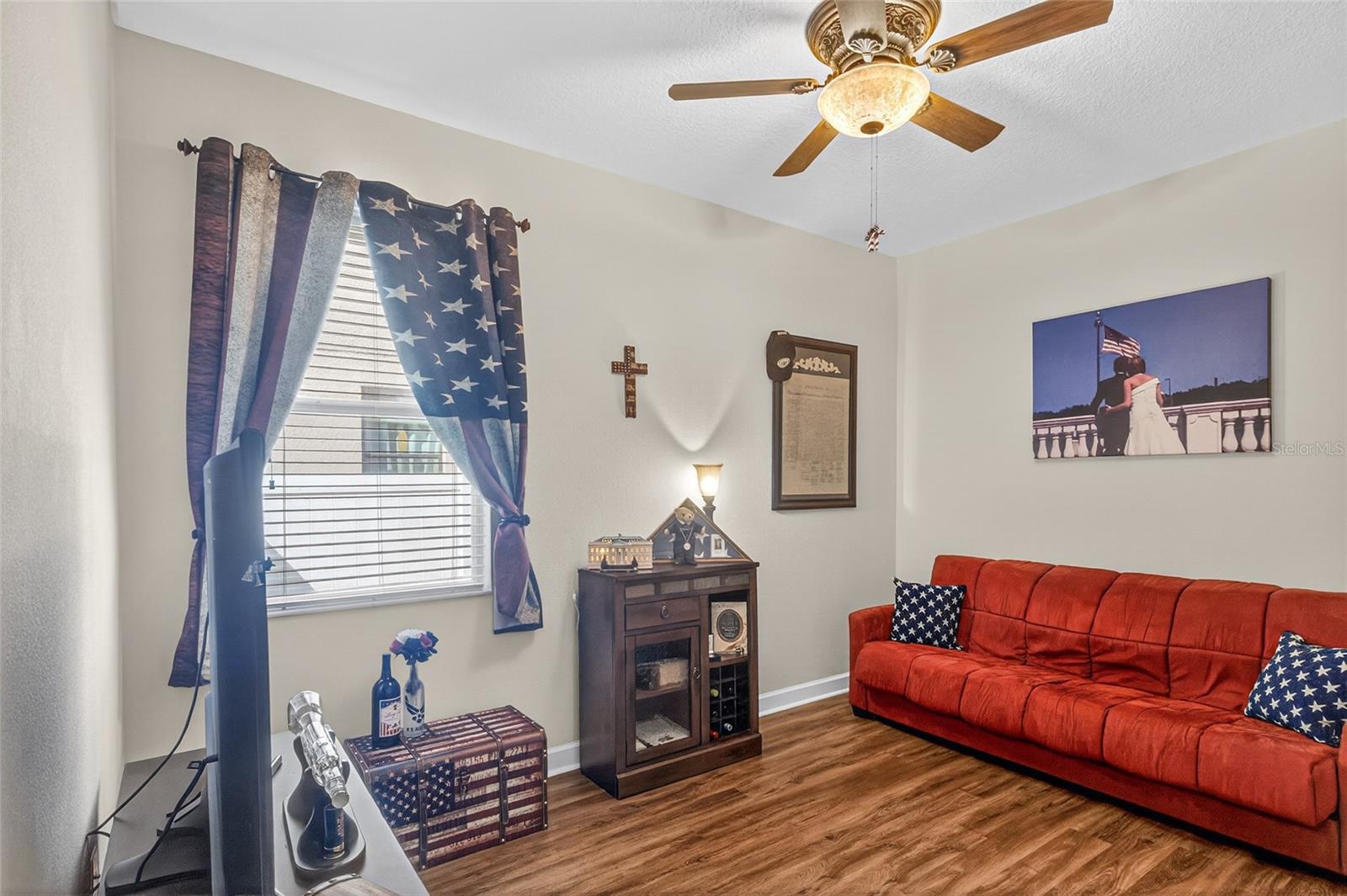 Image 7 of 41 For 2202 Romanum Drive