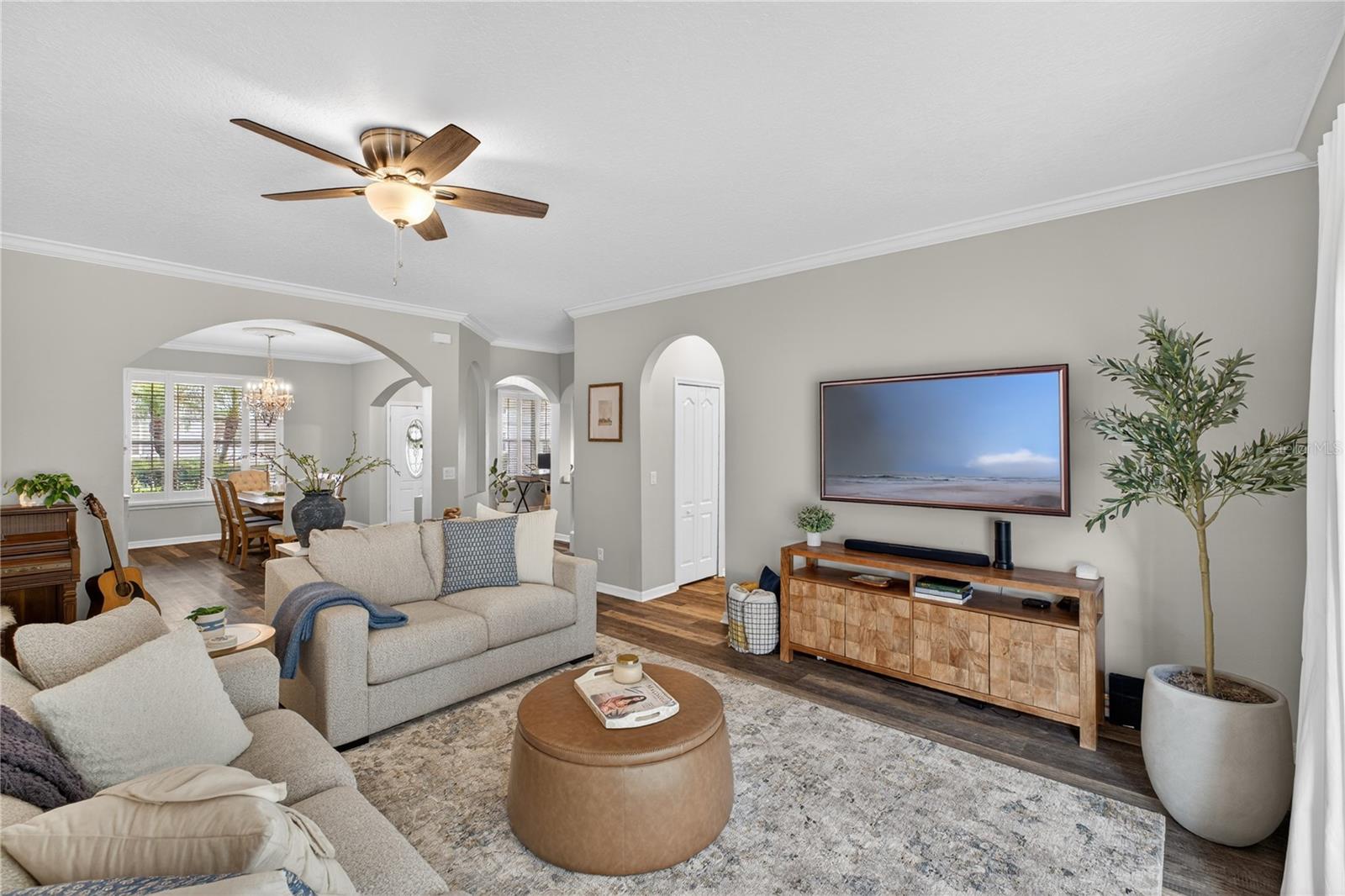 Image 16 of 37 For 16124 Birchwood Way
