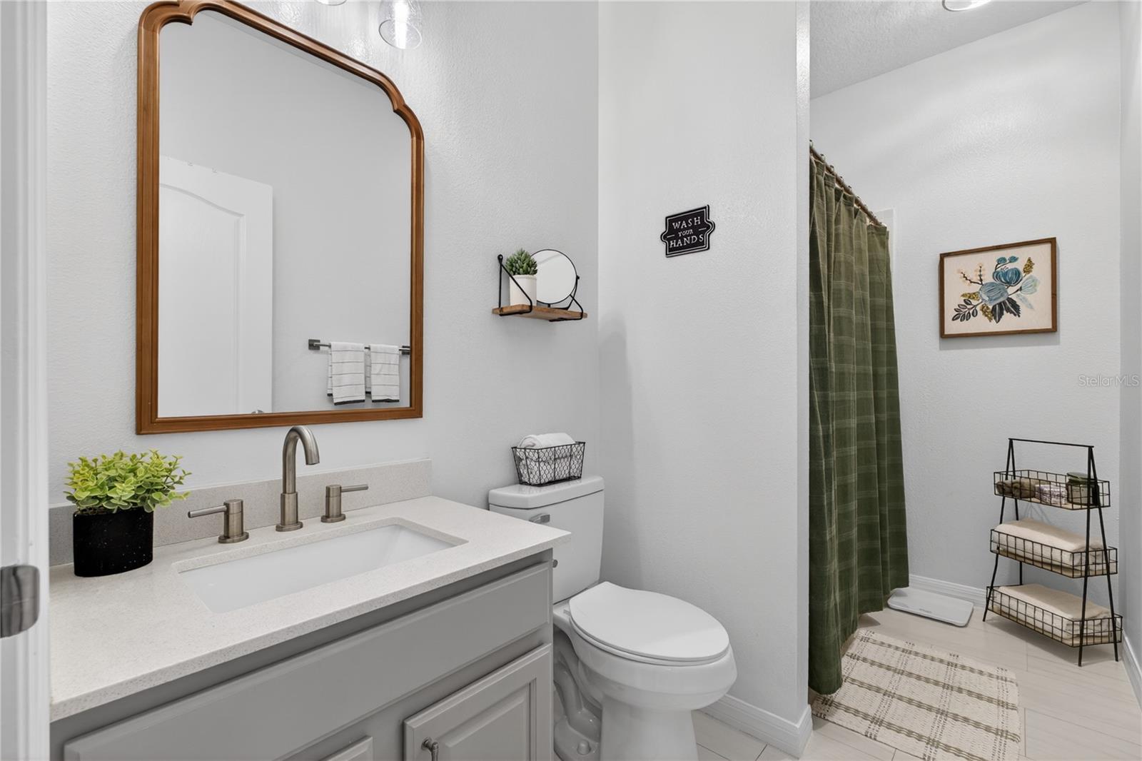 Image 17 of 37 For 16124 Birchwood Way