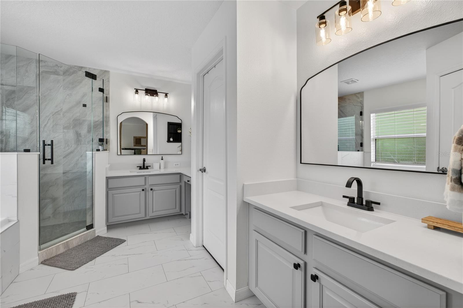 Image 21 of 37 For 16124 Birchwood Way