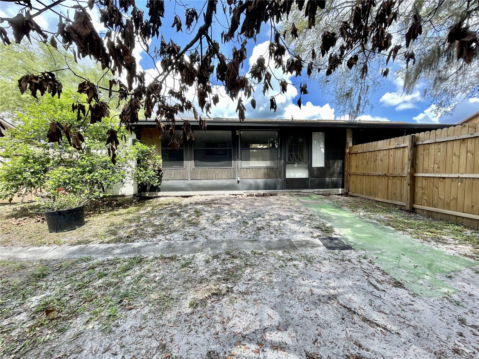 Image 33 of 36 For 9816 River Crest Court