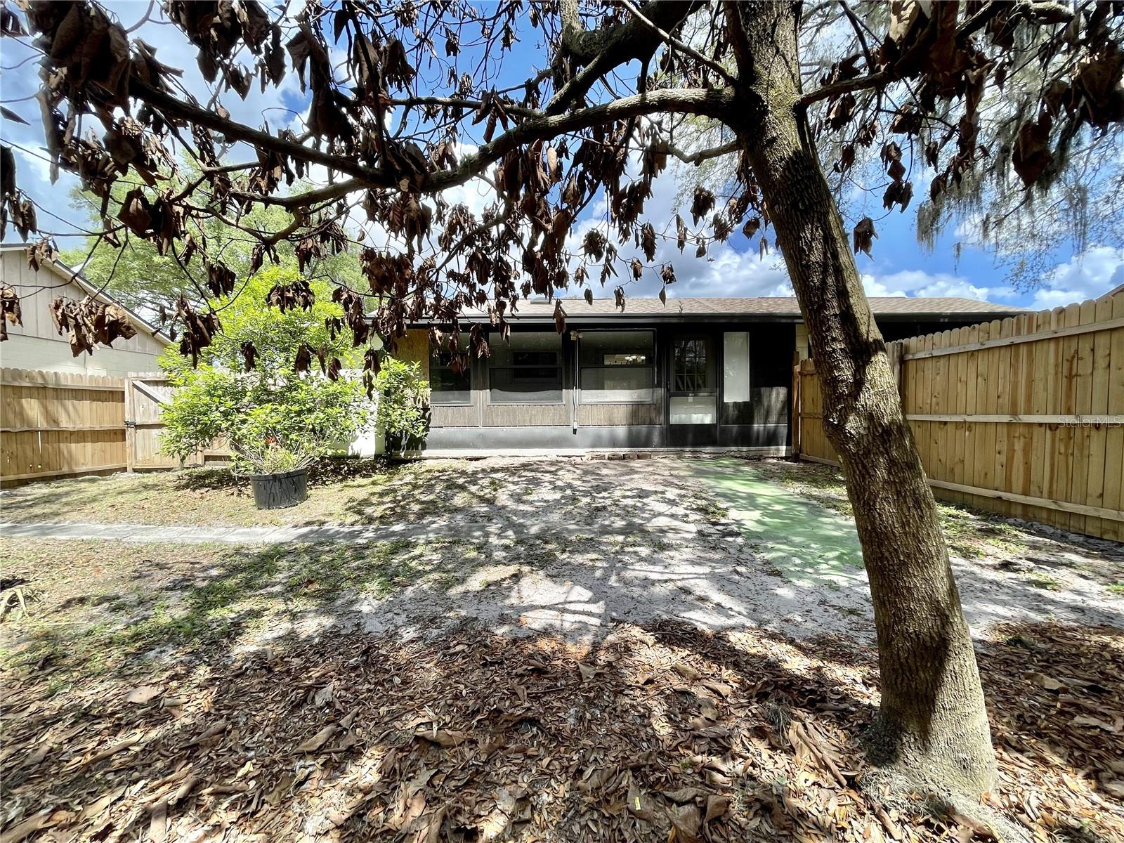 Image 34 of 36 For 9816 River Crest Court