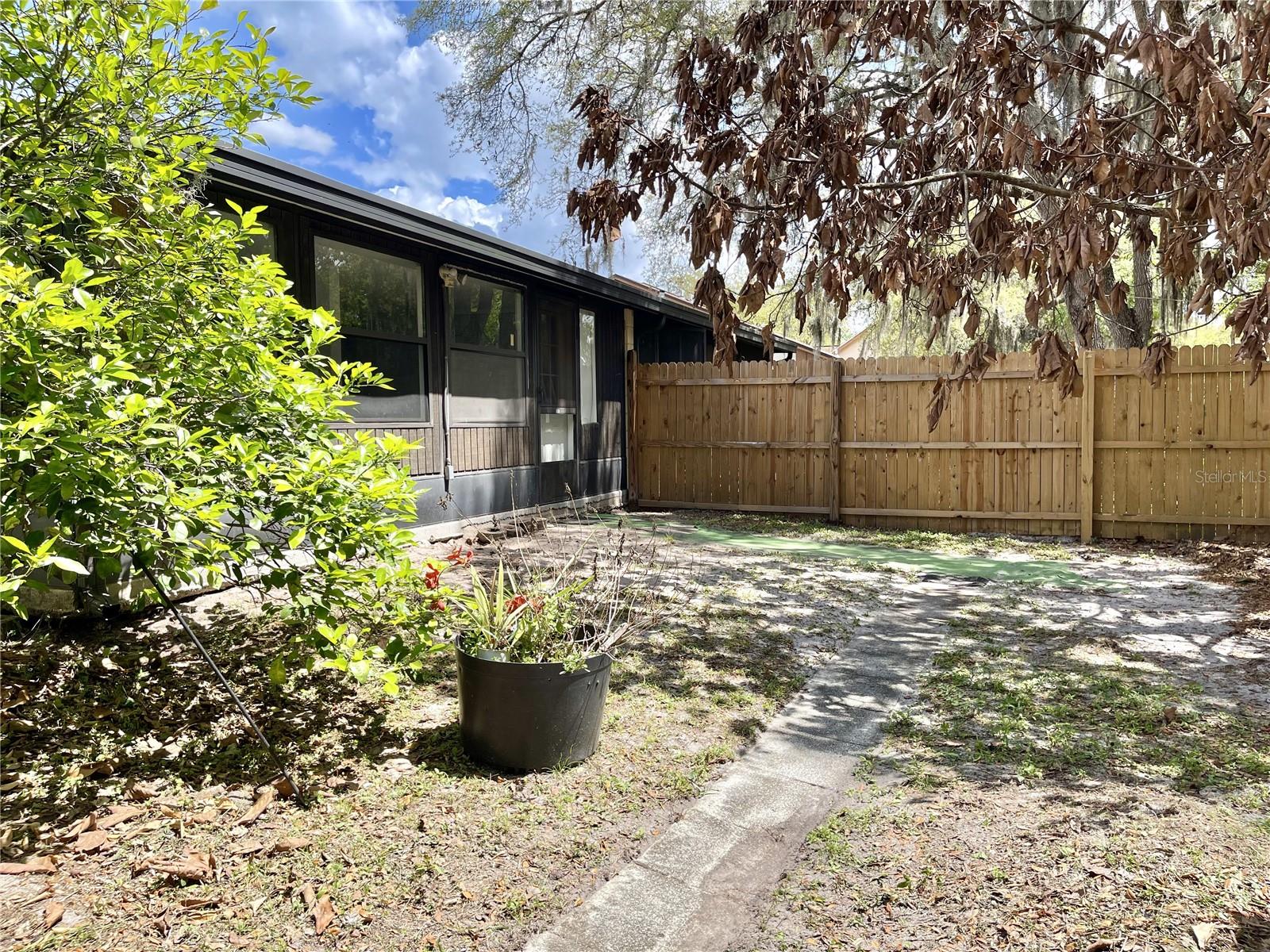 Image 36 of 36 For 9816 River Crest Court