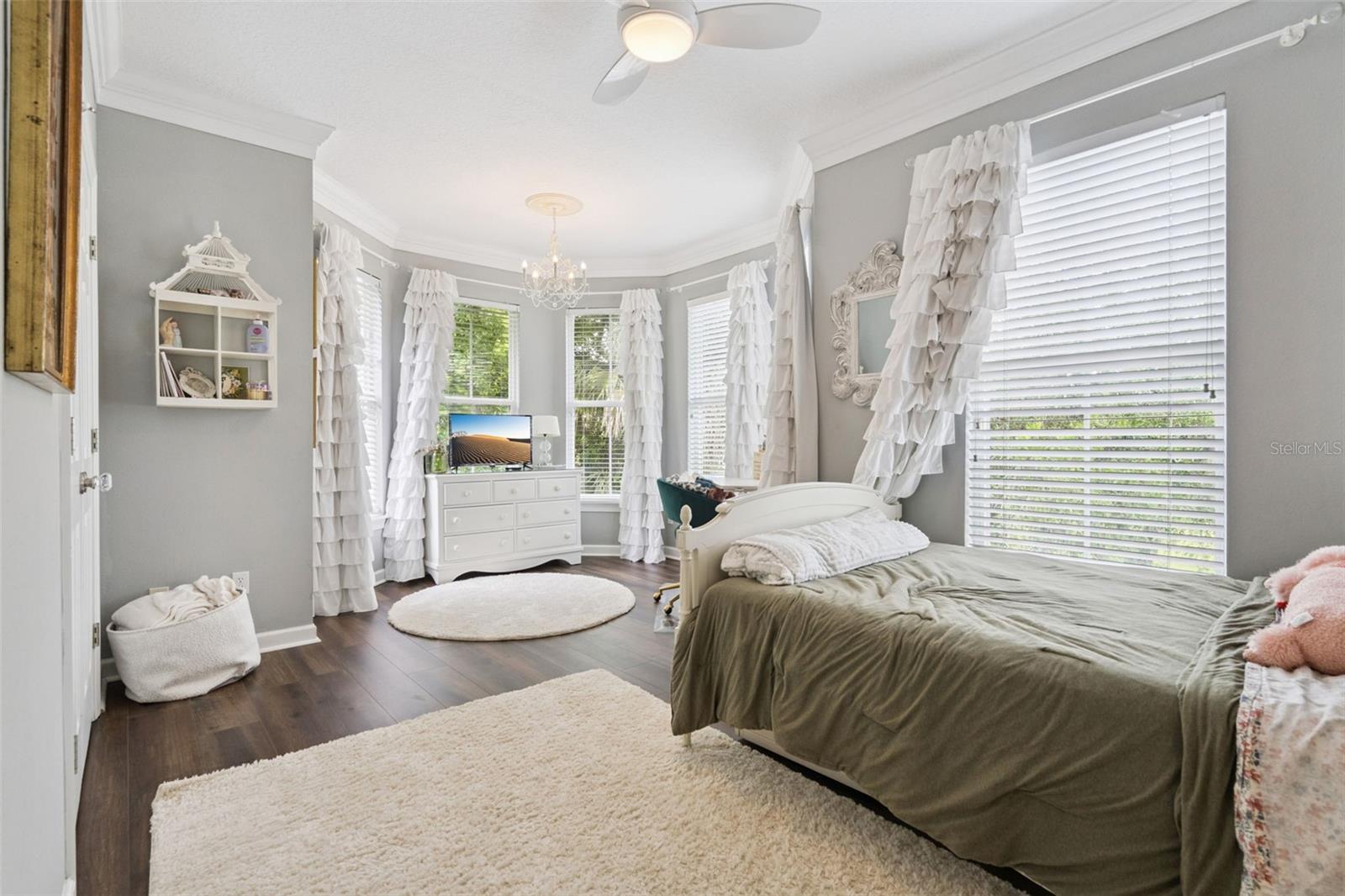 Image 37 of 84 For 231 Celebration Boulevard