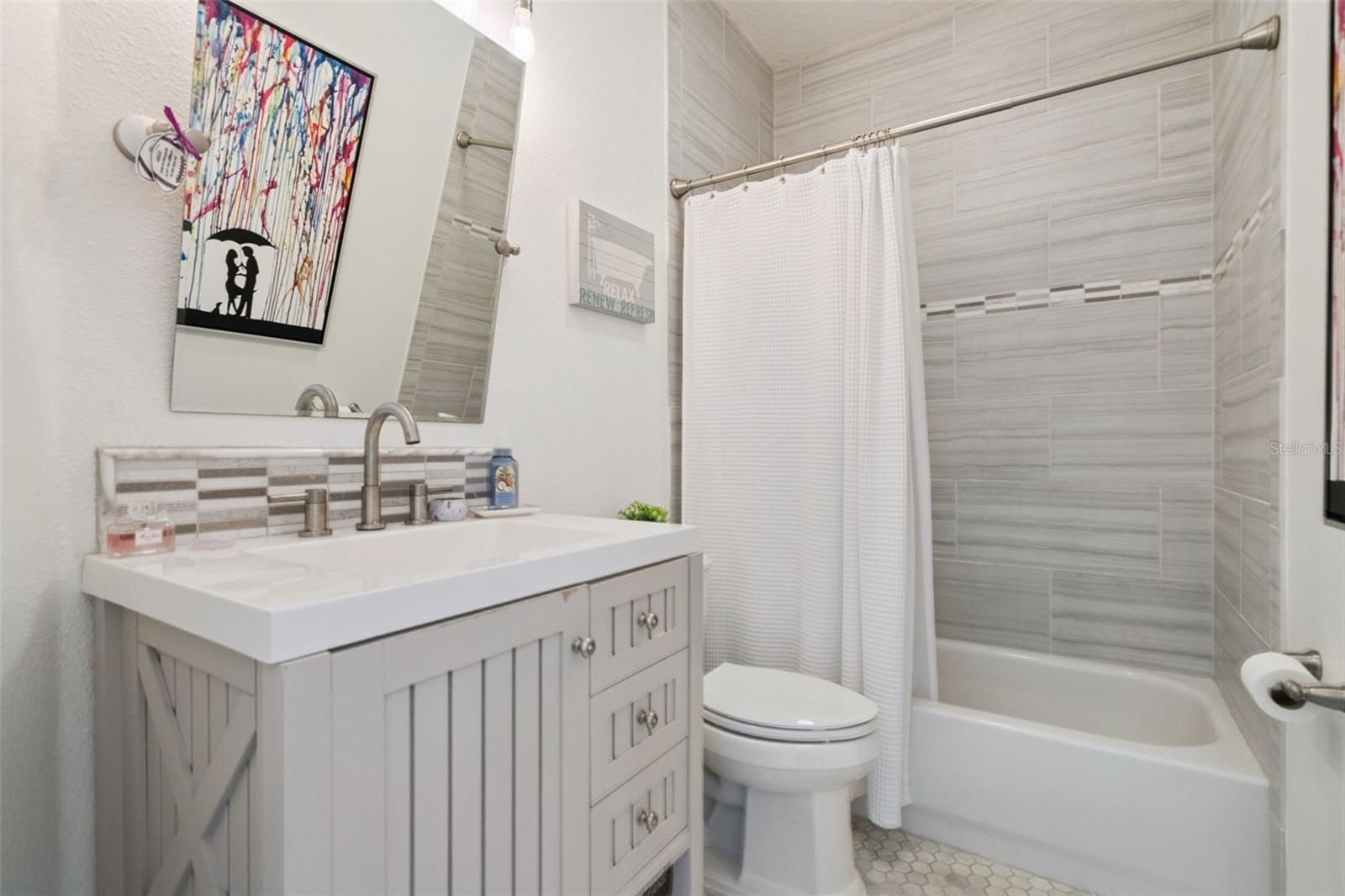 Image 40 of 84 For 231 Celebration Boulevard