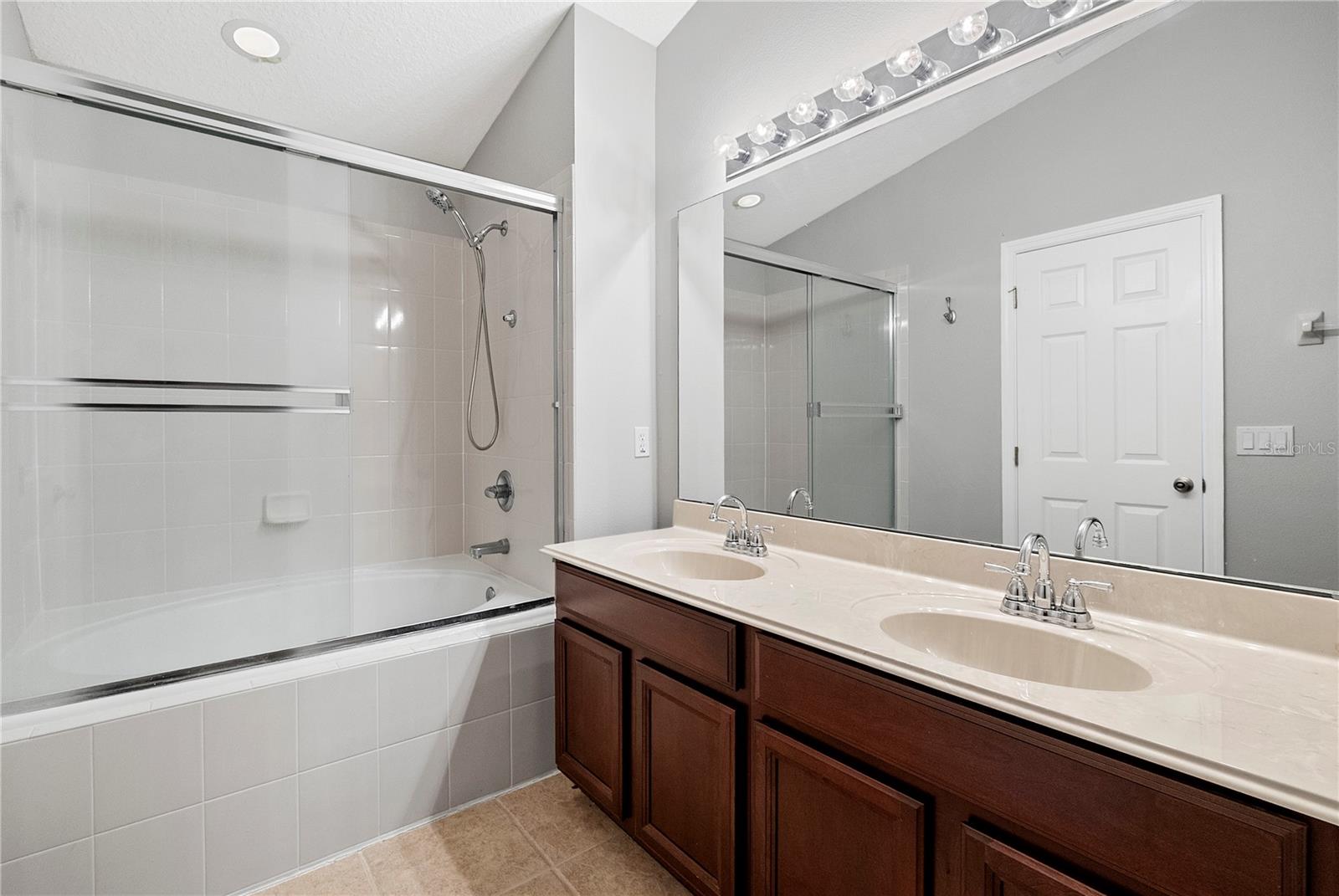 Image 14 of 29 For 12335 Cruxbury Drive