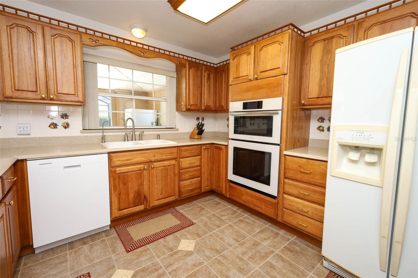 Image 15 of 54 For 9322 Buttonwood Street