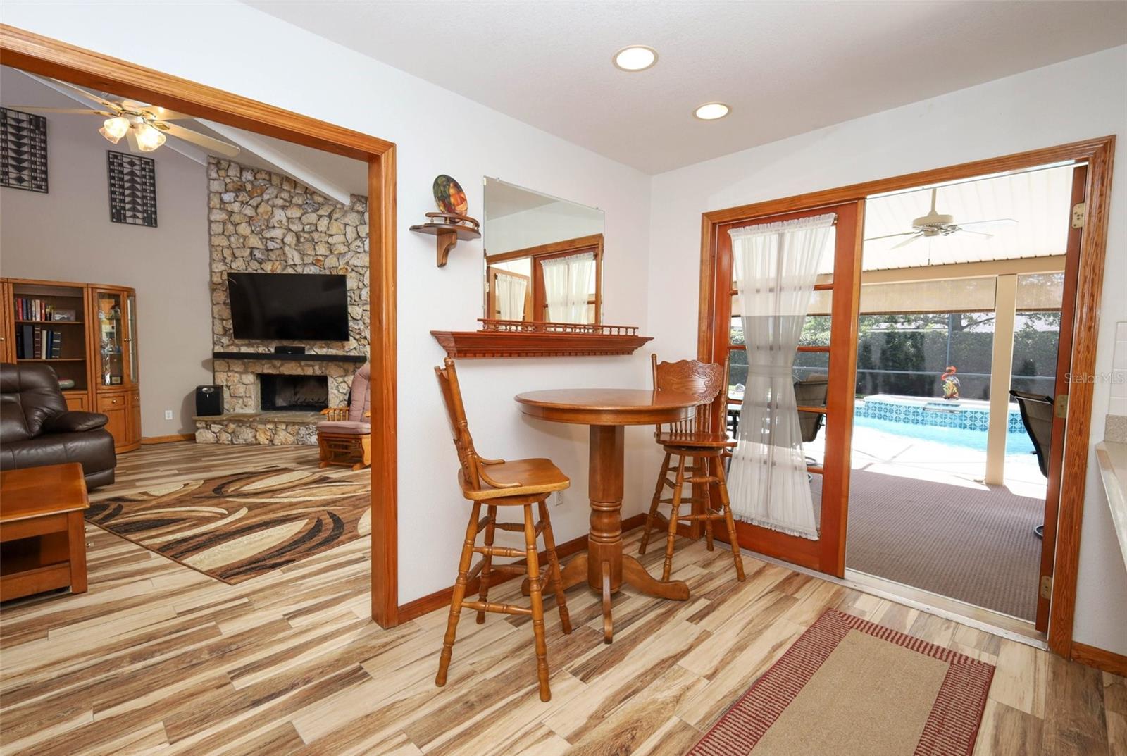 Image 20 of 54 For 9322 Buttonwood Street