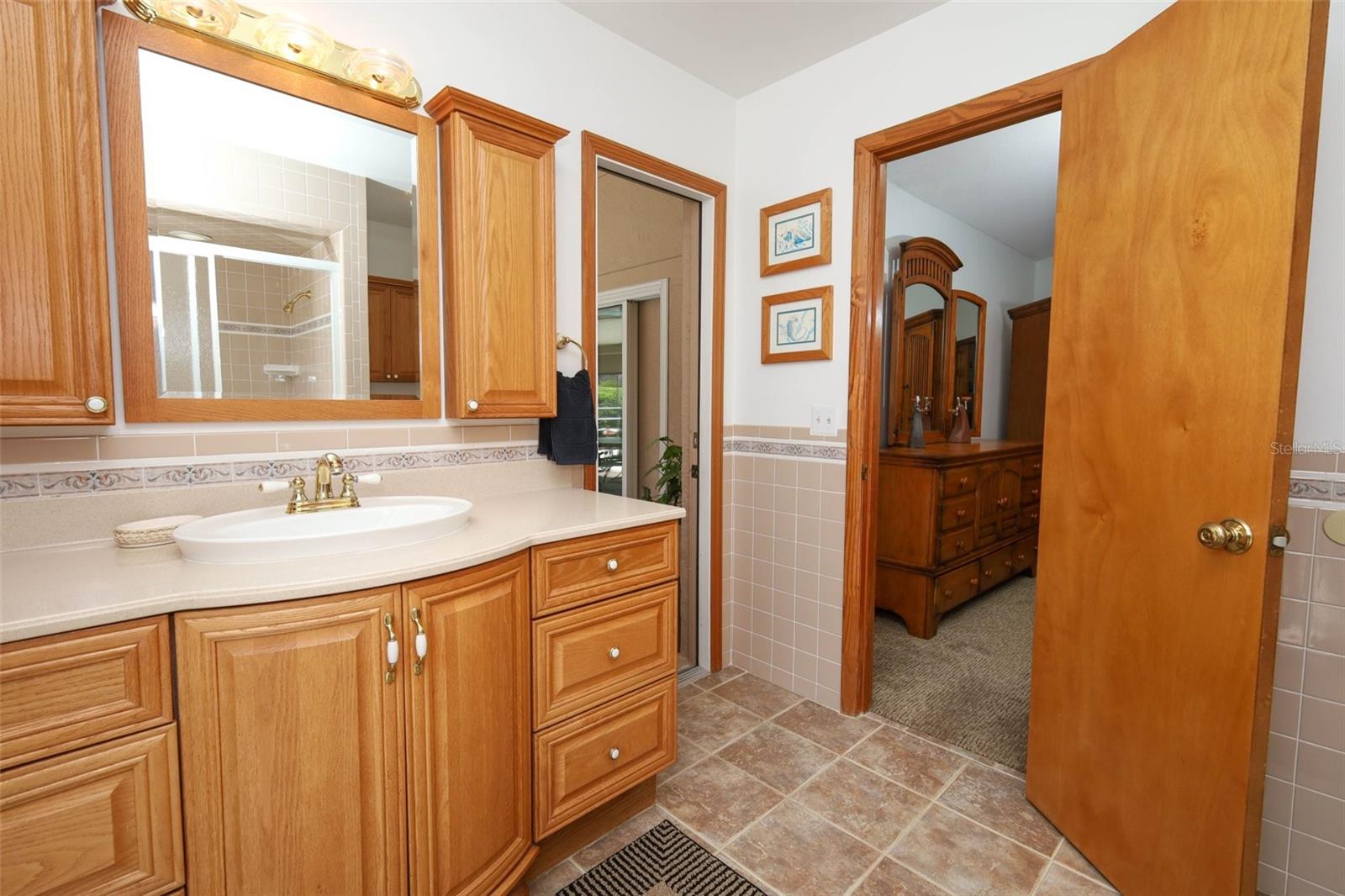 Image 24 of 54 For 9322 Buttonwood Street