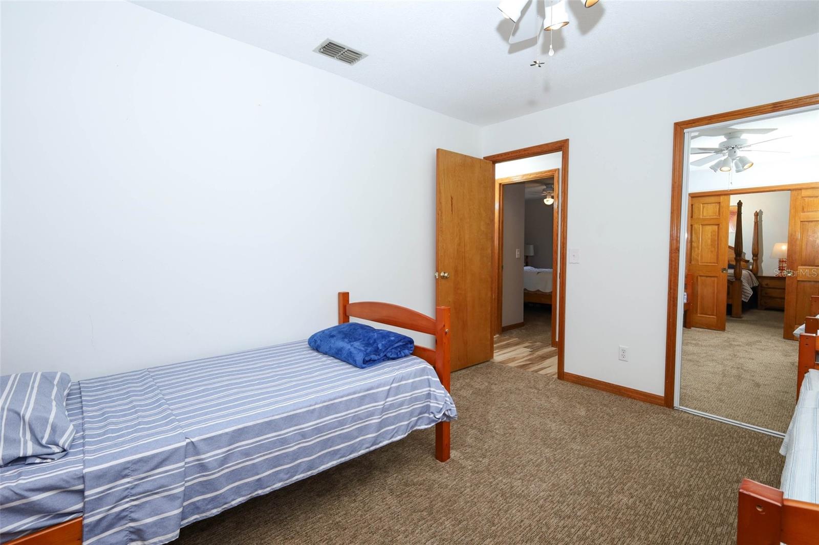 Image 29 of 54 For 9322 Buttonwood Street