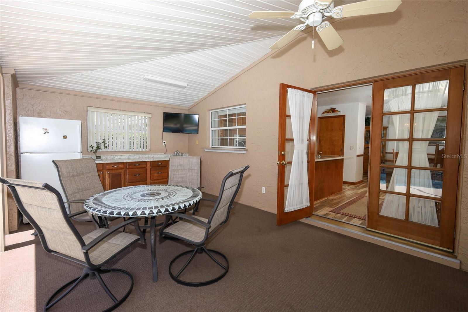 Image 37 of 54 For 9322 Buttonwood Street